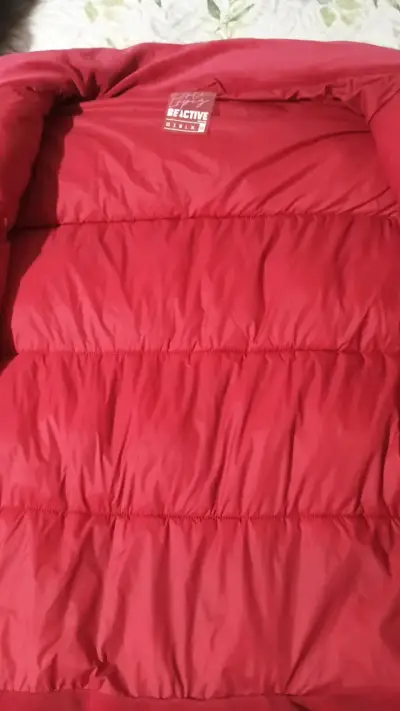 Chaqueta acolchada fucsia para invierno - miniatura 3