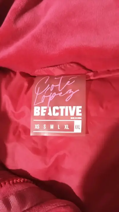 Chaqueta acolchada fucsia para invierno - miniatura 4