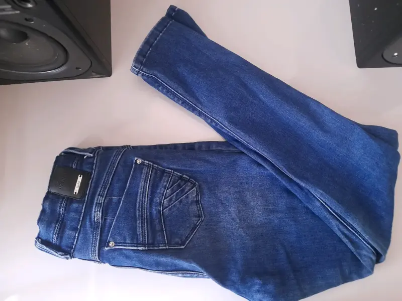 Jeans azul oscuro mujer