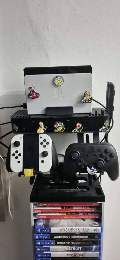 Consola Nintendo Switch con accesorios y juegos - miniatura 2