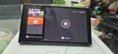 Consola Nintendo Switch con accesorios y juegos - miniatura 3