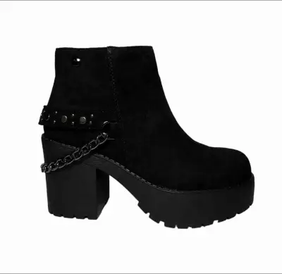 Botin de gamuza. Nuevas. Talla 37 a 39. - miniatura 1
