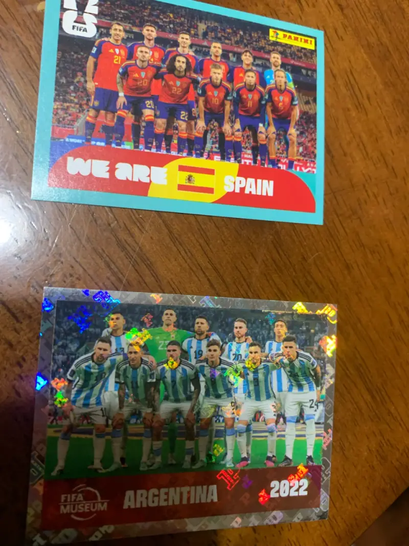 Lámina holográfica Panini de fútbol - 4