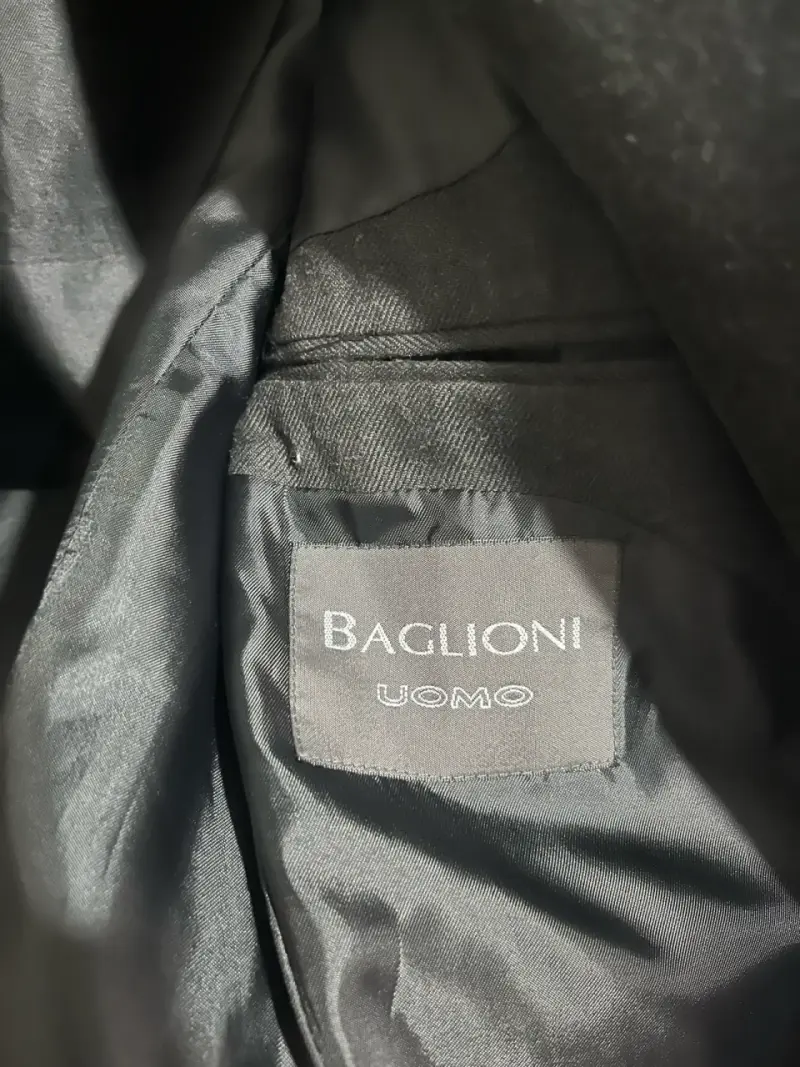 Blazer negro elegante para hombre - 4