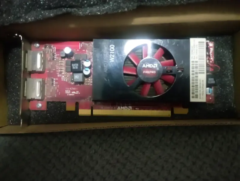 Tarjeta gráfica AMD FirePro W2100 - 1
