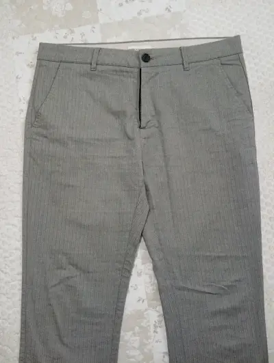 Pantalón de vestir gris para hombre - miniatura 2