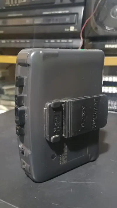 Walkman Sony con auto reverse y mega bass - miniatura 4