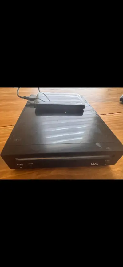 Consola Nintendo Wii con accesorios y disco duro - miniatura 2