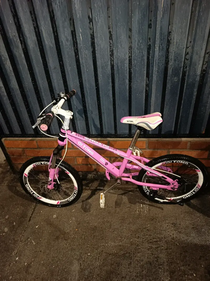 Bicicleta infantil Qi Tong rosa