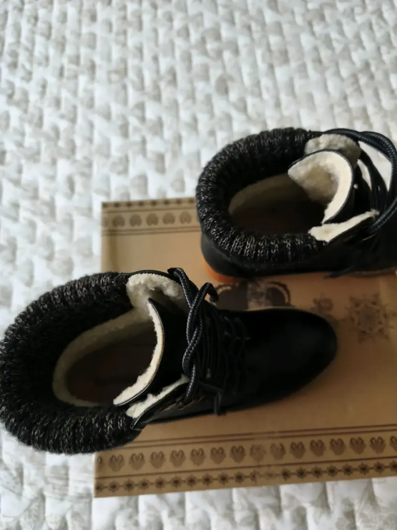 Botines de cuero negro con tacón de madera - 5