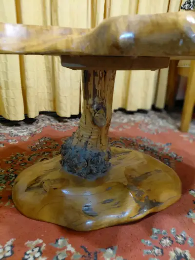 Mesa de centro rústica de madera natural - miniatura 2
