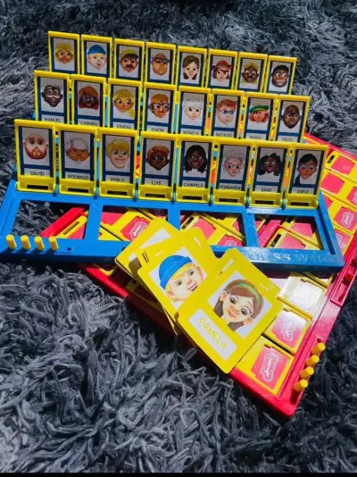 Juegos de mesa Operando, Twister y más - miniatura 5