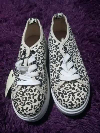 Zapatillas con estampado de leopardo - miniatura 1