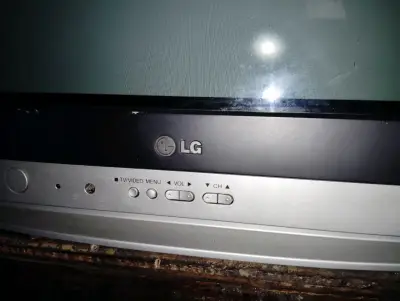 Televisor LG Flatron CRT 29 pulgadas - miniatura 2
