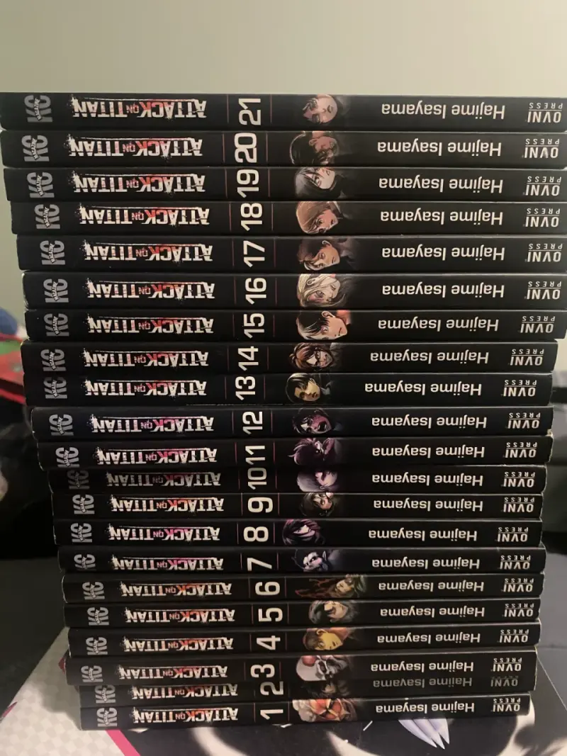 Colección completa manga Attack on Titan-21