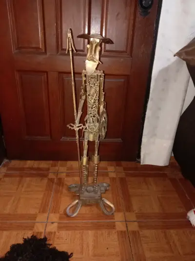 Escultura metálica de Don Quijote 73 cm. - miniatura 2