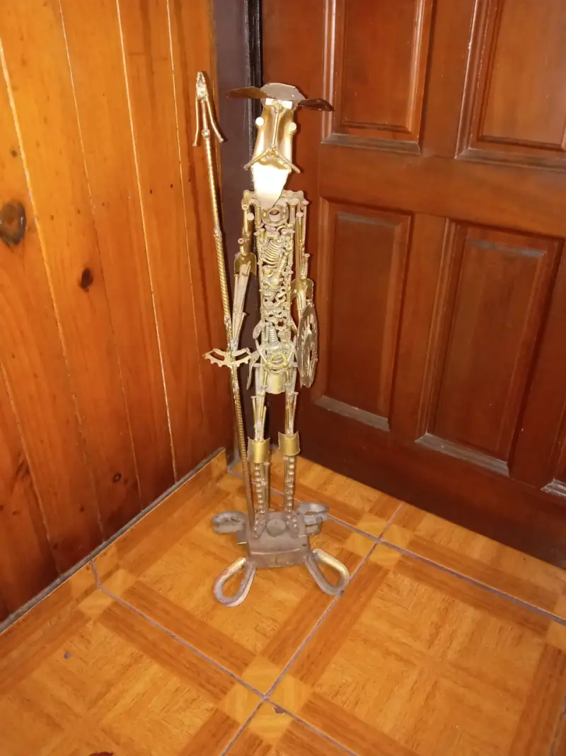 Escultura metálica de Don Quijote 73 cm. - 3