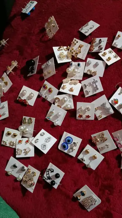 Set de aros variados para mujer - miniatura 2