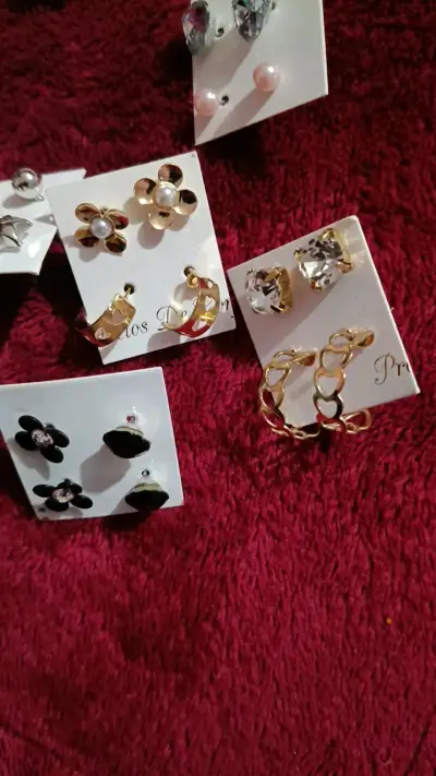 Set de aros variados para mujer - miniatura 3