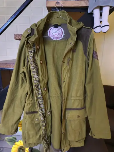 Parka verde haka honu - miniatura 1