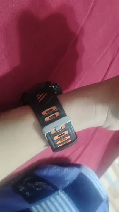 Reloj inteligente deportivo resistente al agua - miniatura 5