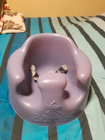 Asiento infantil Bumbo morado - miniatura 3