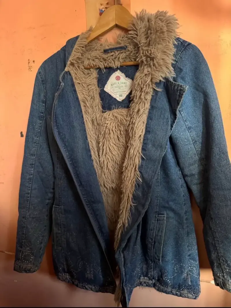 Chaqueta de mezclilla con forro de peluche - 1