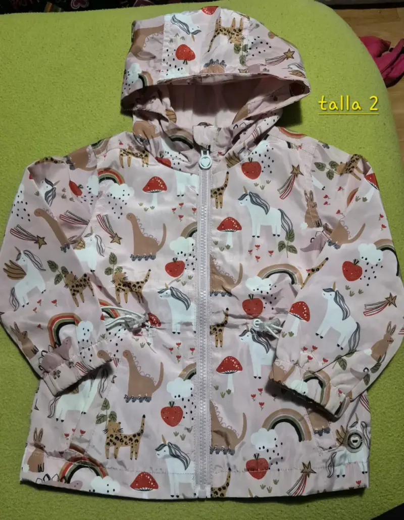 Abrigo infantil con capucha y forro de peluche - 1