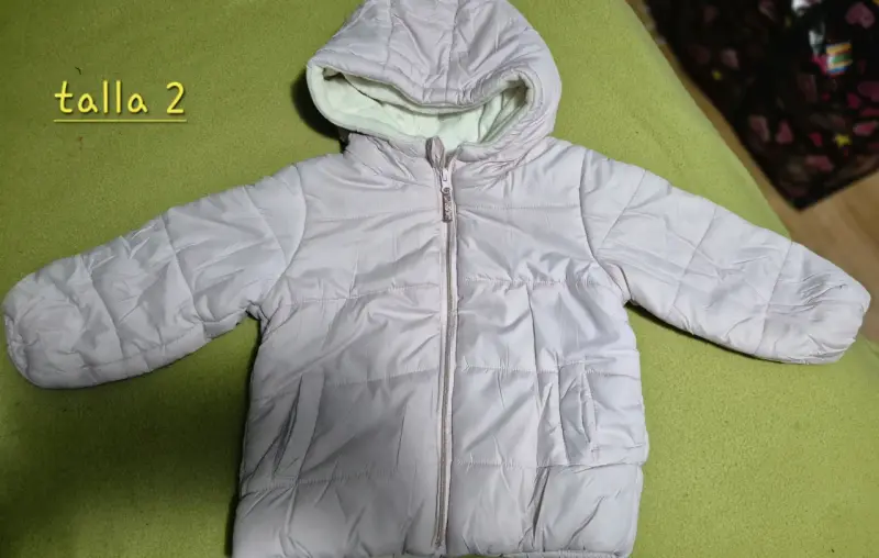 Abrigo infantil con capucha y forro de peluche - 4