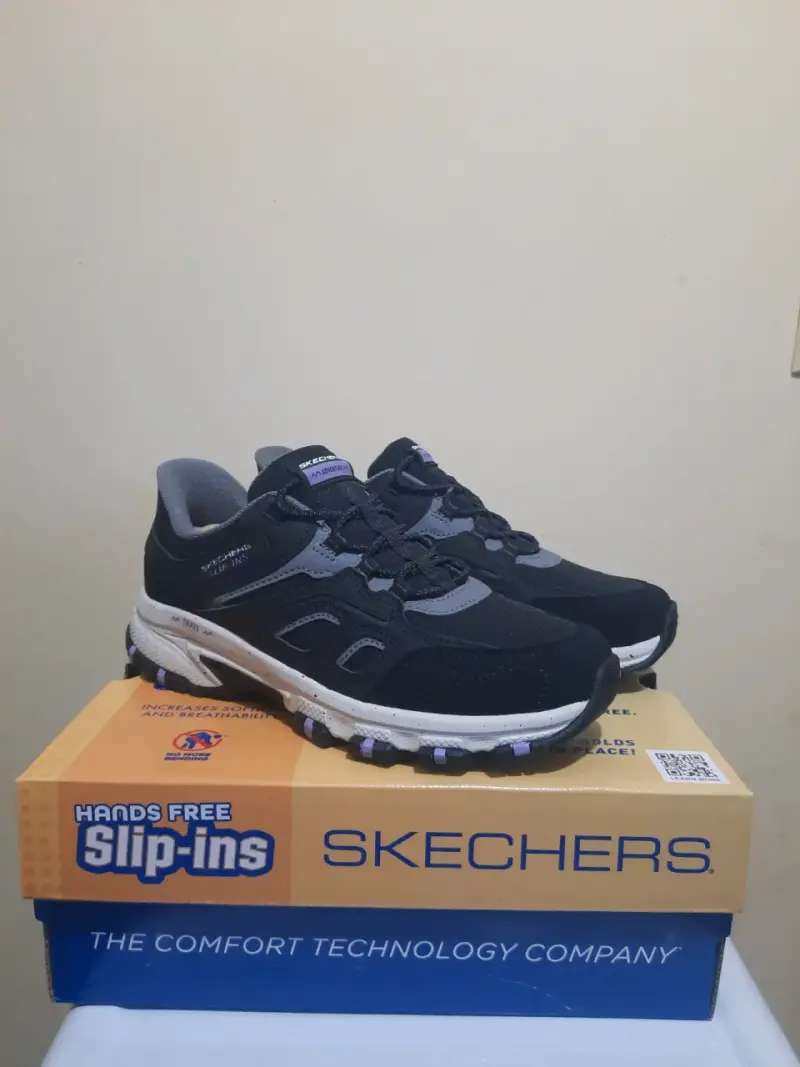 Zapatillas Skechers Slip-Ins negras para mujer - 1