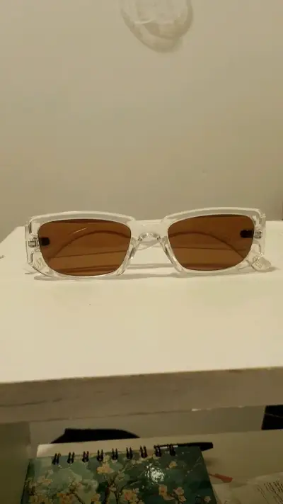 Gafas de sol transparentes H&M. - miniatura 1