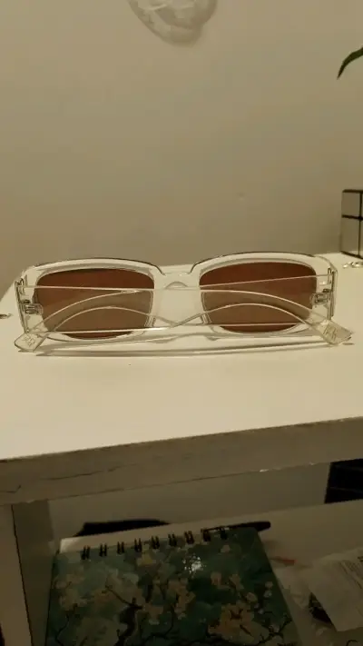 Gafas de sol transparentes H&M. - miniatura 2