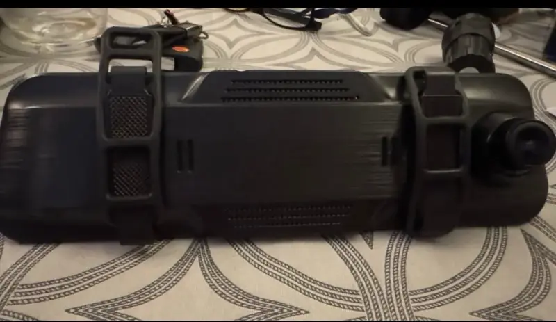 Espejo retrovisor con cámara integrada - 4