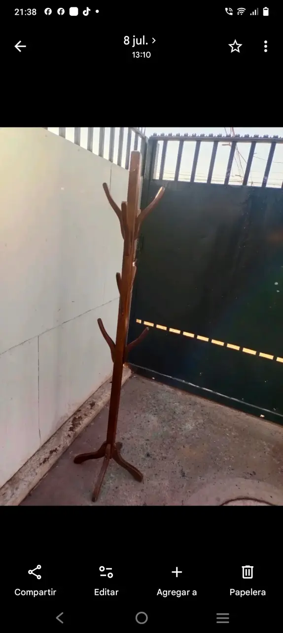 Perchero de madera estilo rústico