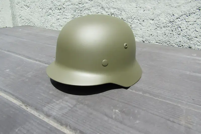 Casco militar estilo alemán verde oliva - 4