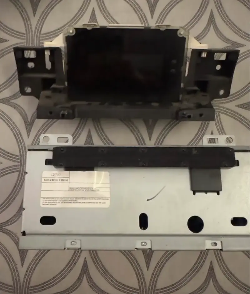 Bisel y radio Ford Focus compatible 2012-2015 - 2