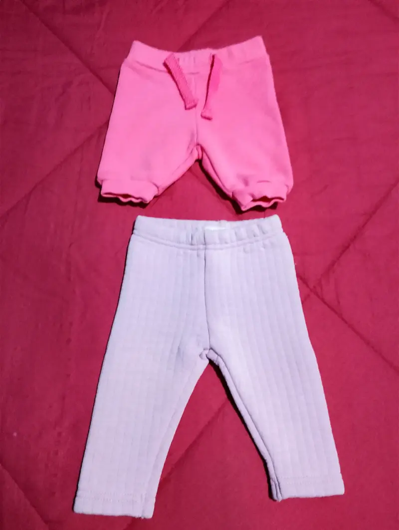 Lote de ropa de bebita variada - 4