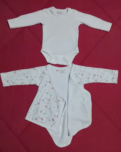 Lote de ropa de bebita variada - miniatura 5