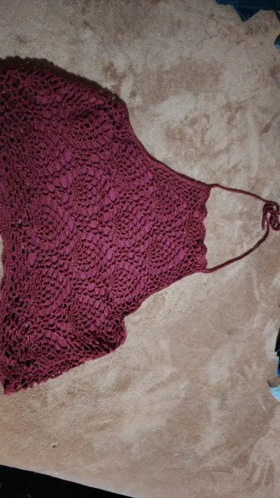 Top tejido a crochet color burdeos - miniatura 1
