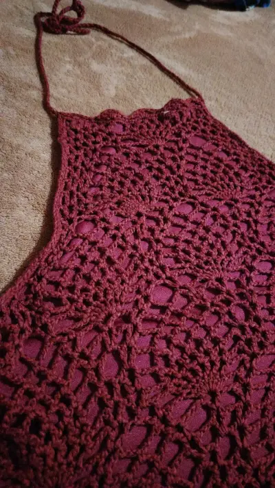 Top tejido a crochet color burdeos - miniatura 2