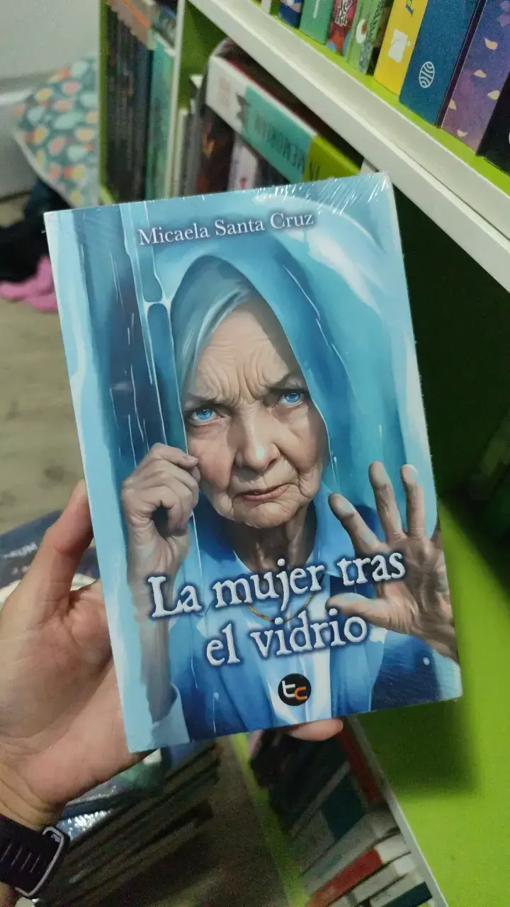 Libro 'La mujer tras el vidrio' de Micaela Santa Cruz - 1