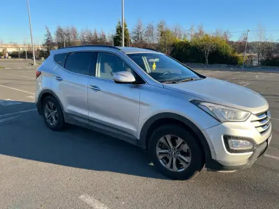 SUV Hyundai Santa Fe 2013 en buen estado - miniatura 2