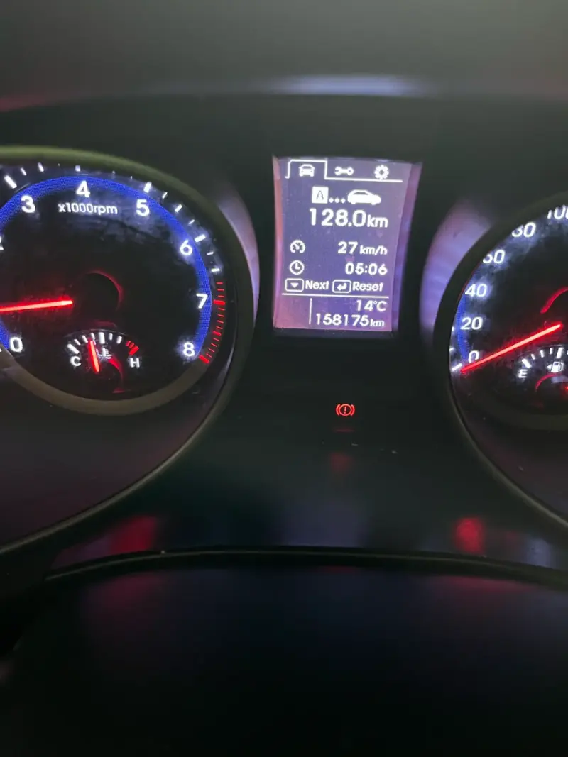 SUV Hyundai Santa Fe 2013 en buen estado - 5