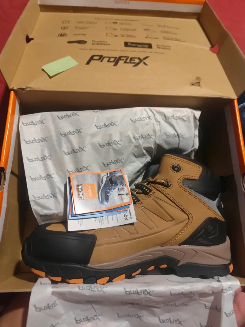 Botas de trekking Proflex marrón y negro