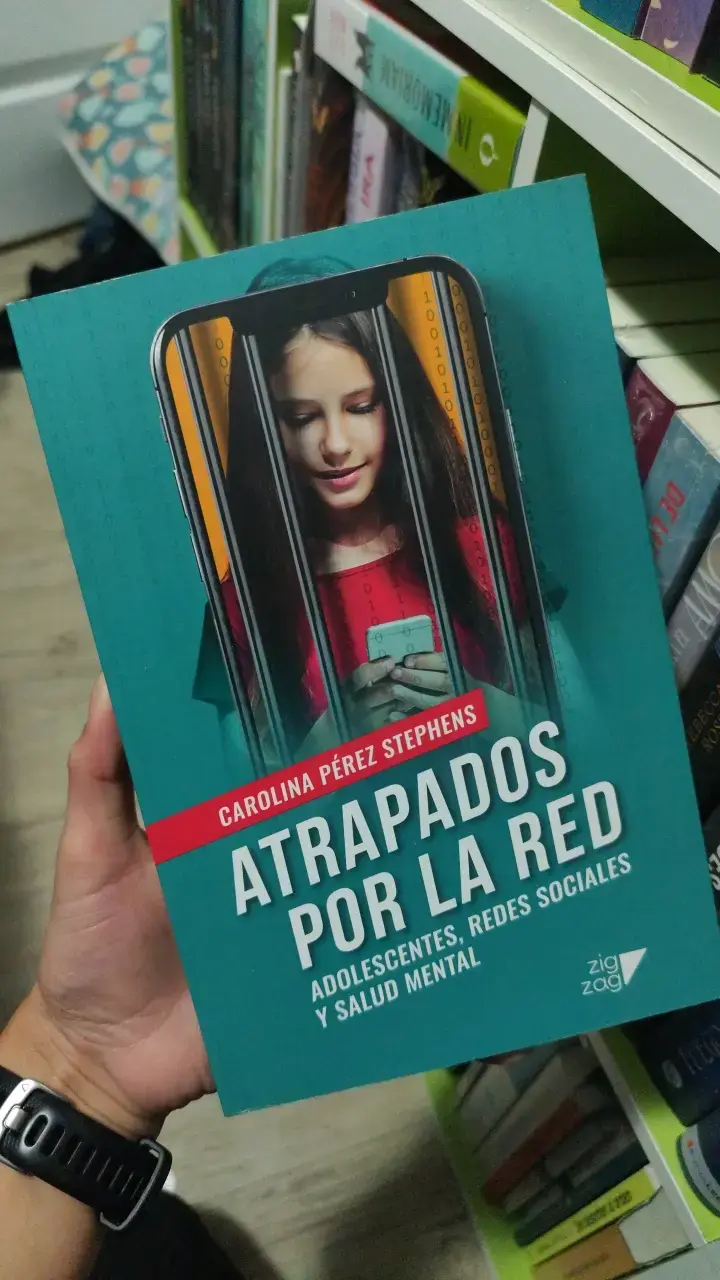 Libro Atrapados por la Red de Carolina Pérez Stephens - 1