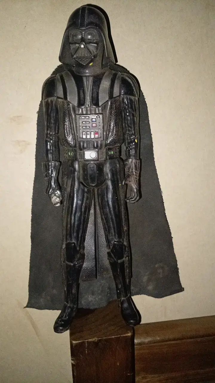 Figura de acción de darth vader - 1