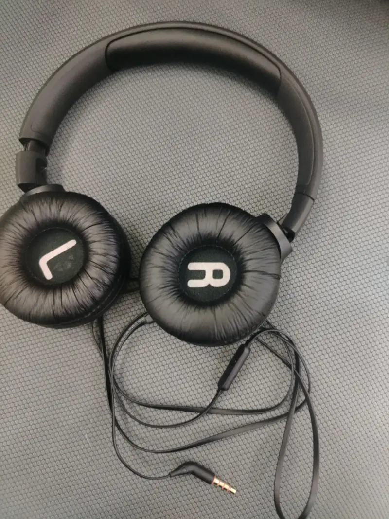 Auriculares con cable de alta calidad - 1