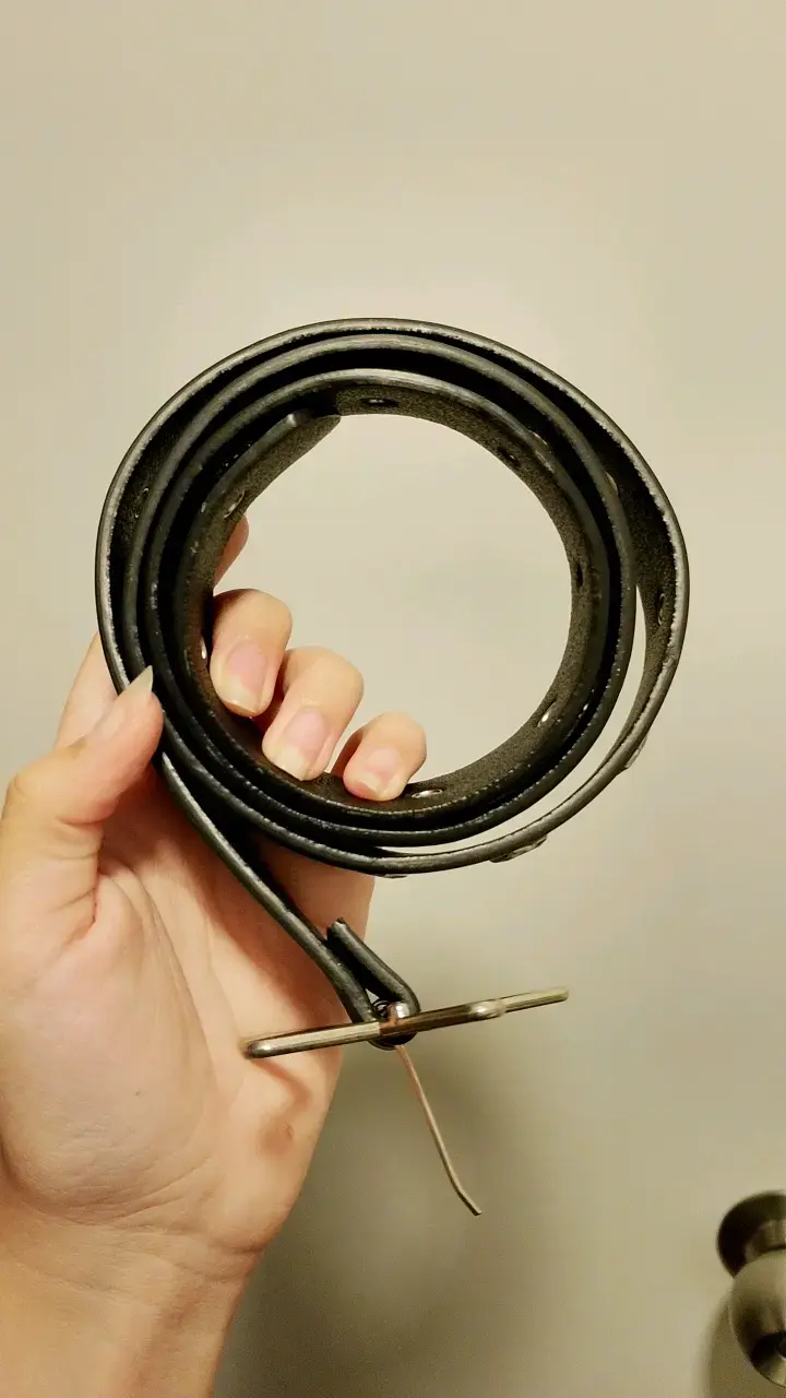 Cinturón negro con hebilla de estrella - 2