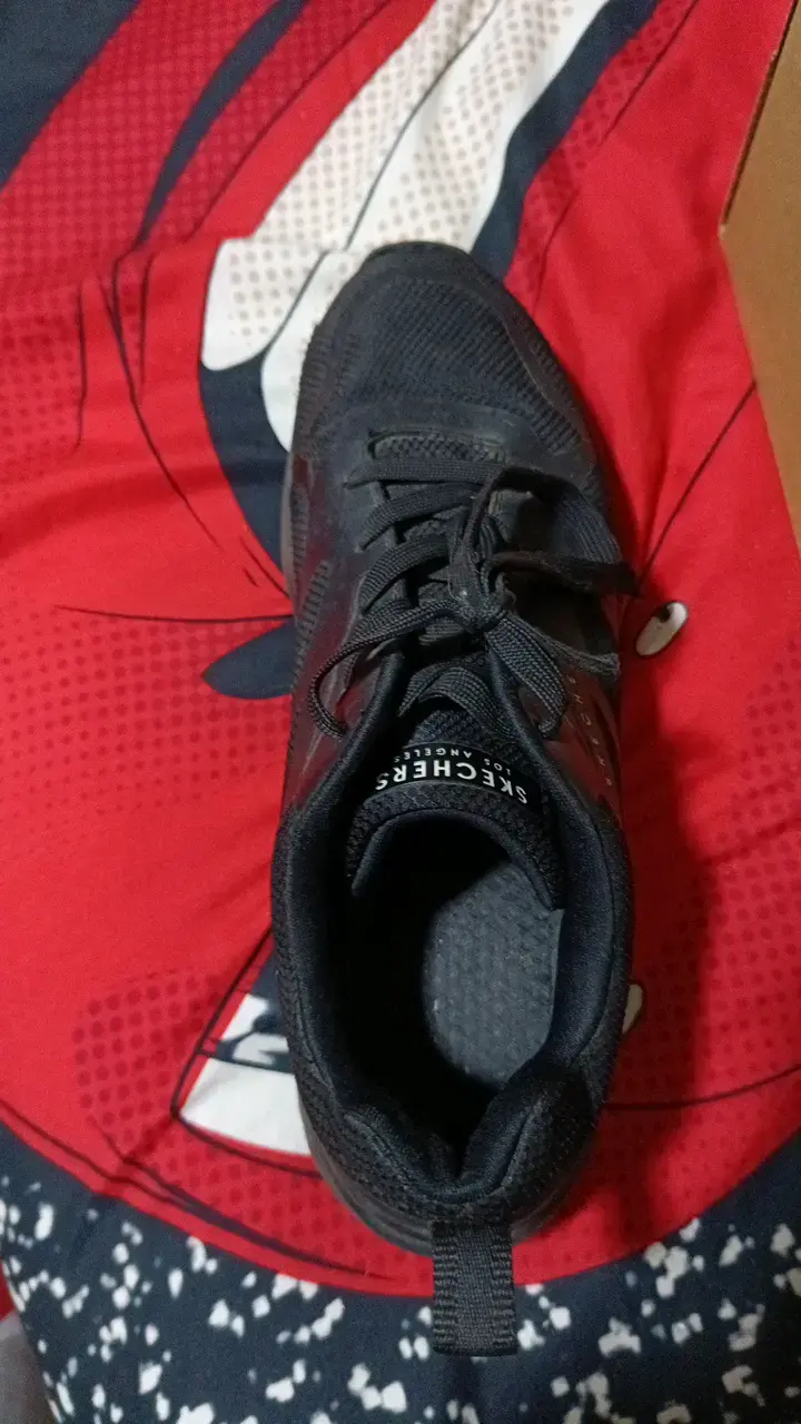 Zapatillas deportivas negras con amortiguación - 2