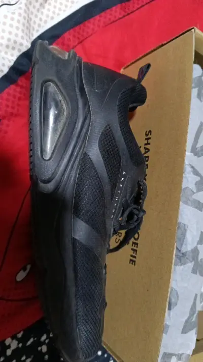 Zapatillas deportivas negras con amortiguación - miniatura 3